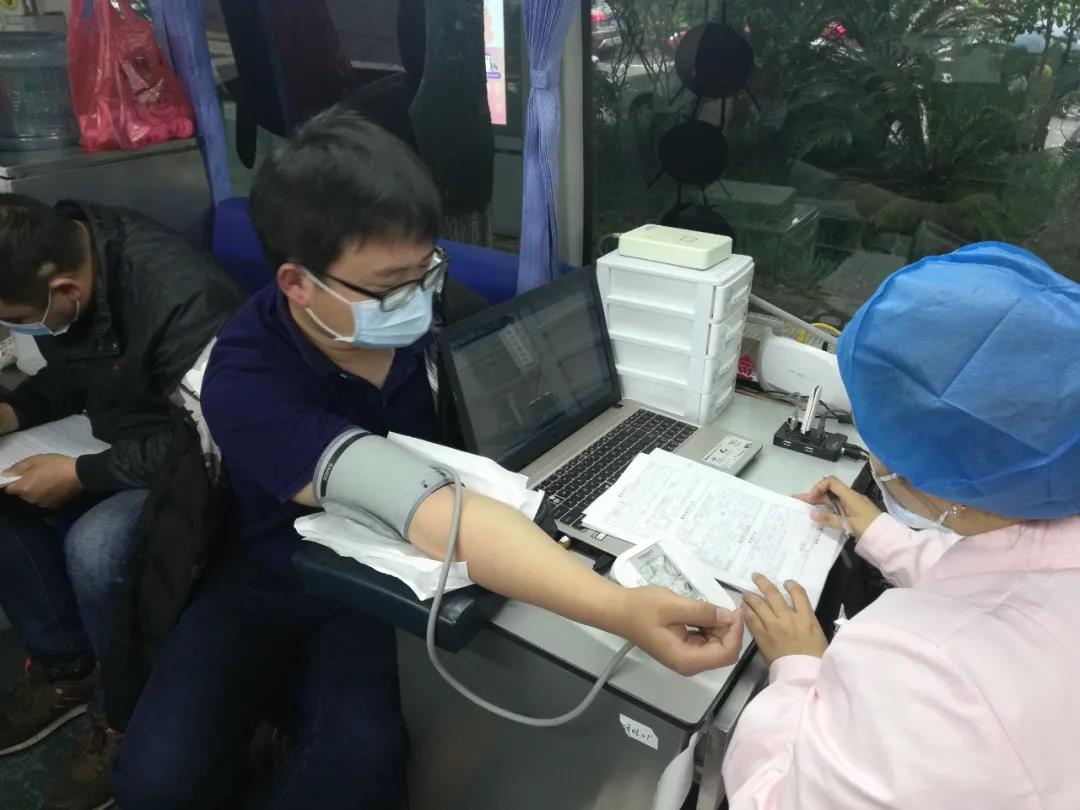 爱心献血，温暖中国，华体会官方端网站登录入口-华体会huatihui（中国）
在行动！
