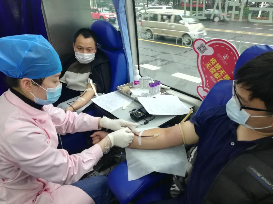 爱心献血，温暖中国，华体会官方端网站登录入口-华体会huatihui（中国）
在行动！